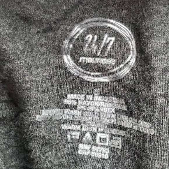 Maurices Small Gray T-shirt - Picture 5 of 6